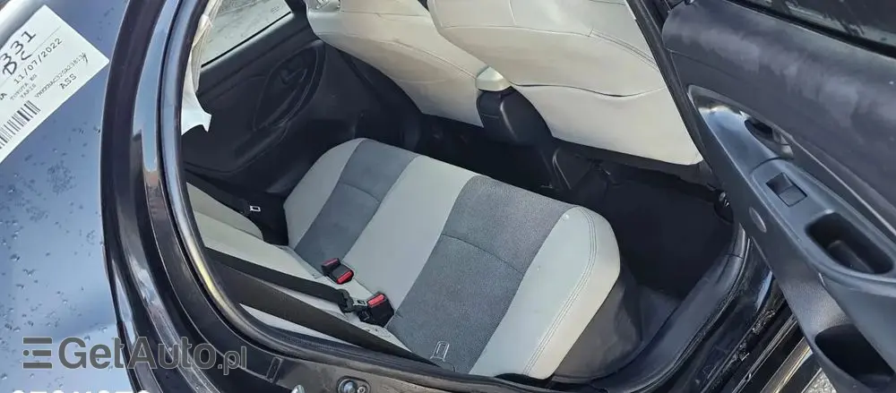 TOYOTA Yaris Hybrid 1.5 VVT-i Elegant