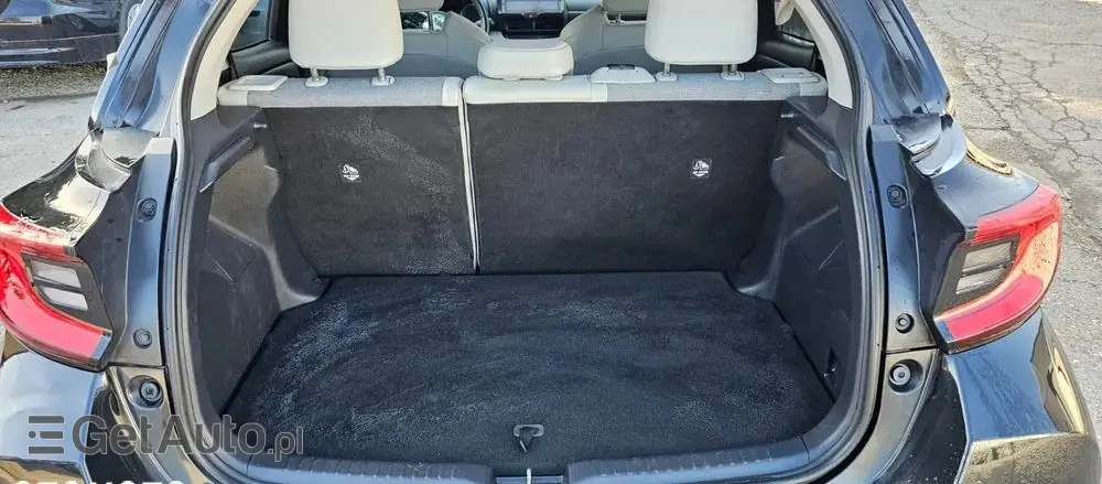 TOYOTA Yaris Hybrid 1.5 VVT-i Elegant