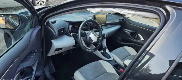 TOYOTA Yaris Hybrid 1.5 VVT-i Elegant