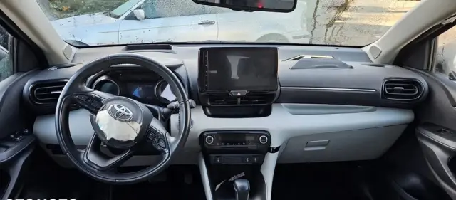 TOYOTA Yaris Hybrid 1.5 VVT-i Elegant