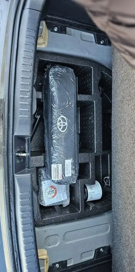 TOYOTA Yaris Hybrid 1.5 VVT-i Elegant