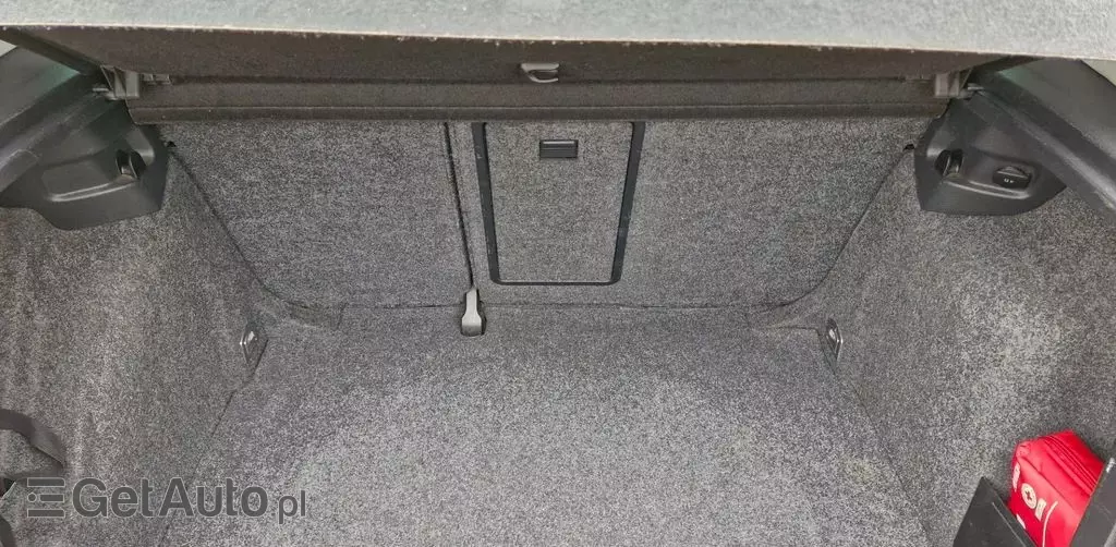 VOLKSWAGEN Golf 1.4 (80 KM)