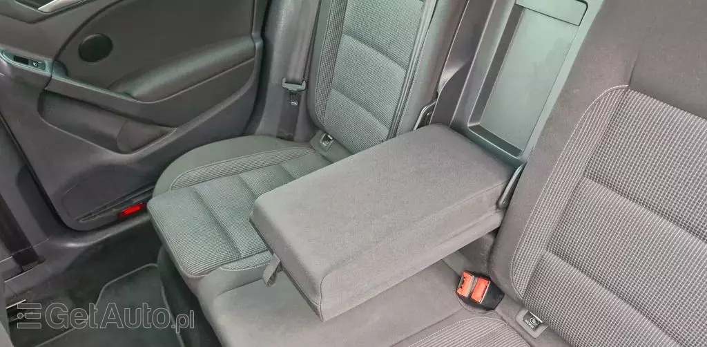 VOLKSWAGEN Golf 1.4 (80 KM)