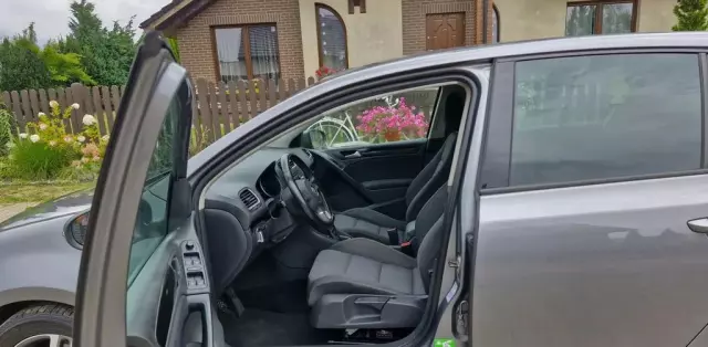 VOLKSWAGEN Golf 1.4 (80 KM)