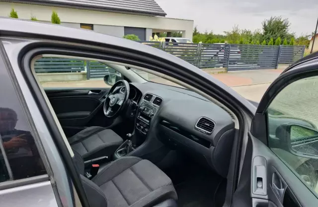 VOLKSWAGEN Golf 1.4 (80 KM)