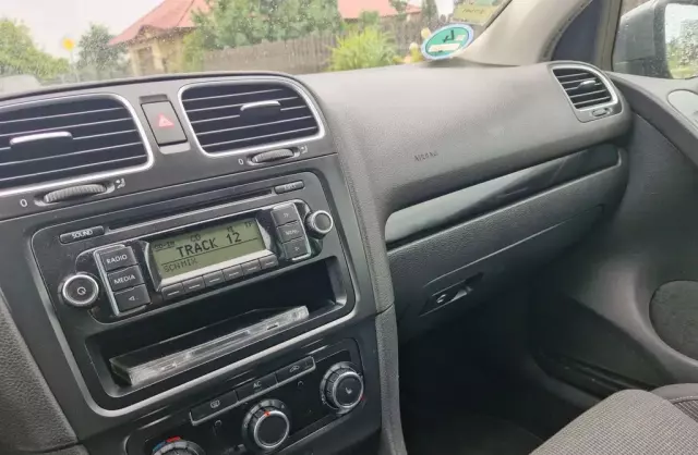 VOLKSWAGEN Golf 1.4 (80 KM)