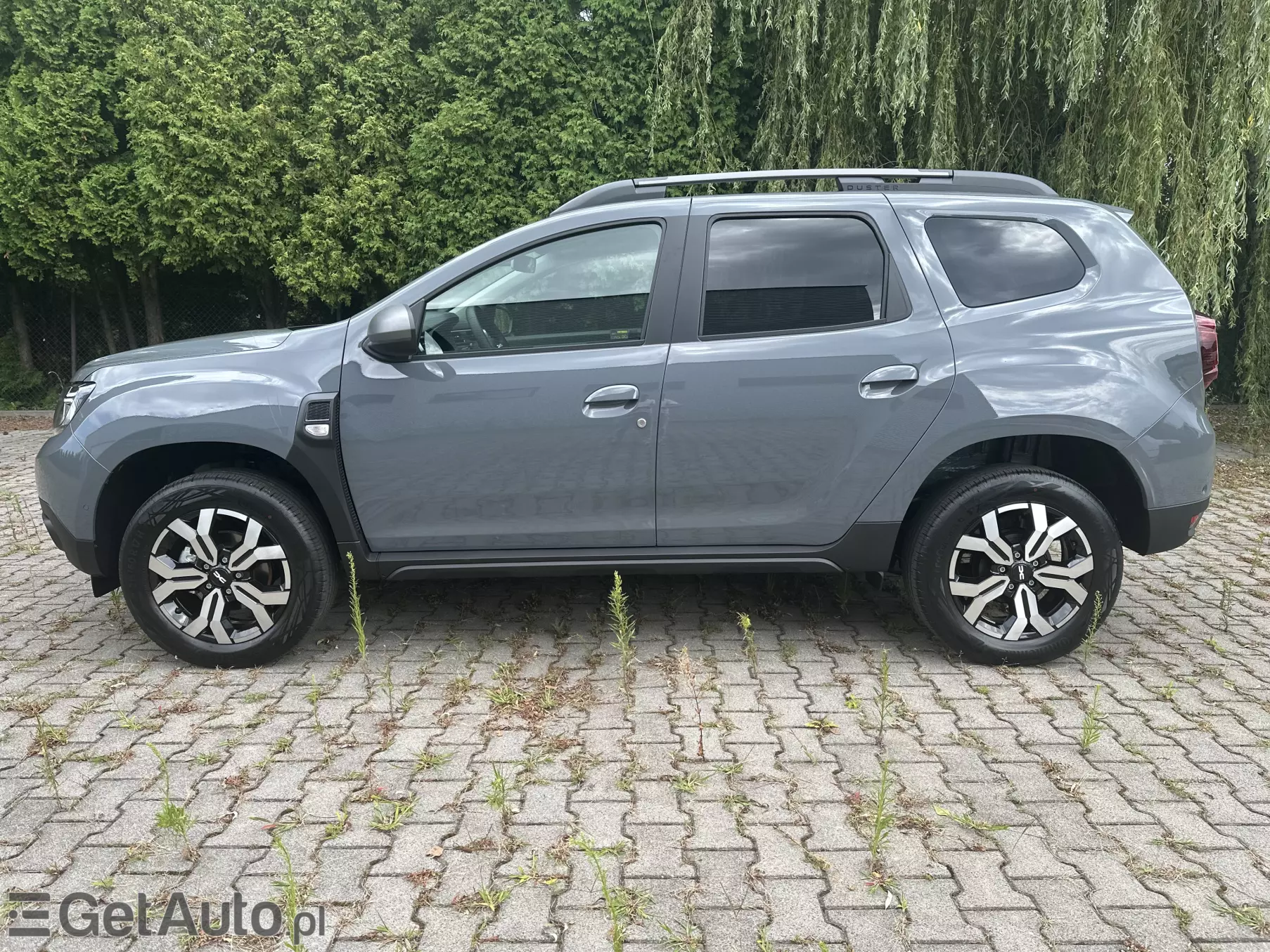 DACIA Duster Journey