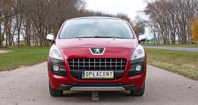 PEUGEOT 3008 