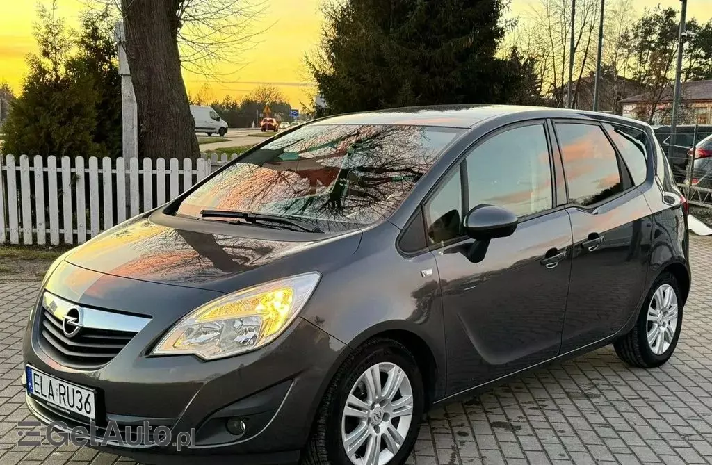 OPEL Meriva 