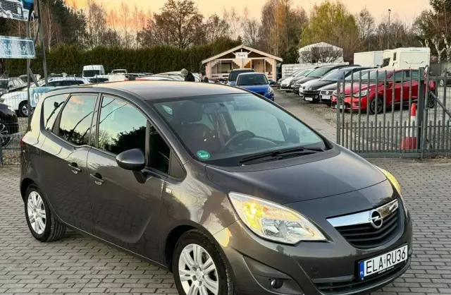 OPEL Meriva 
