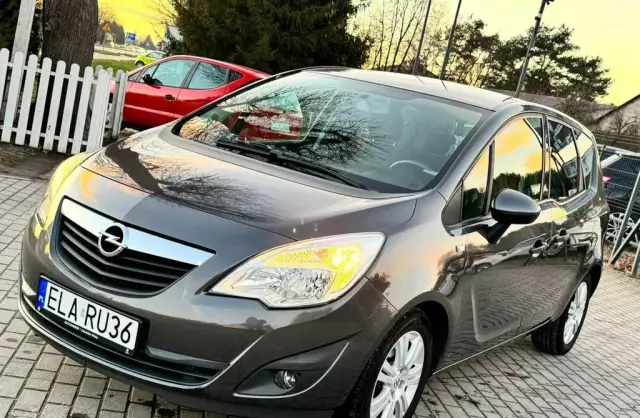 OPEL Meriva 