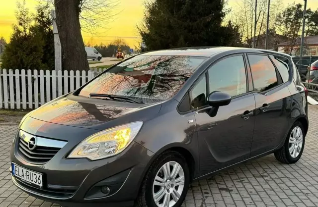 OPEL Meriva 