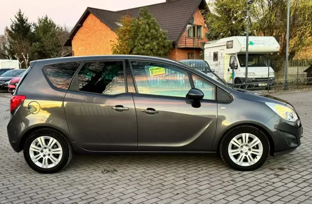 OPEL Meriva 