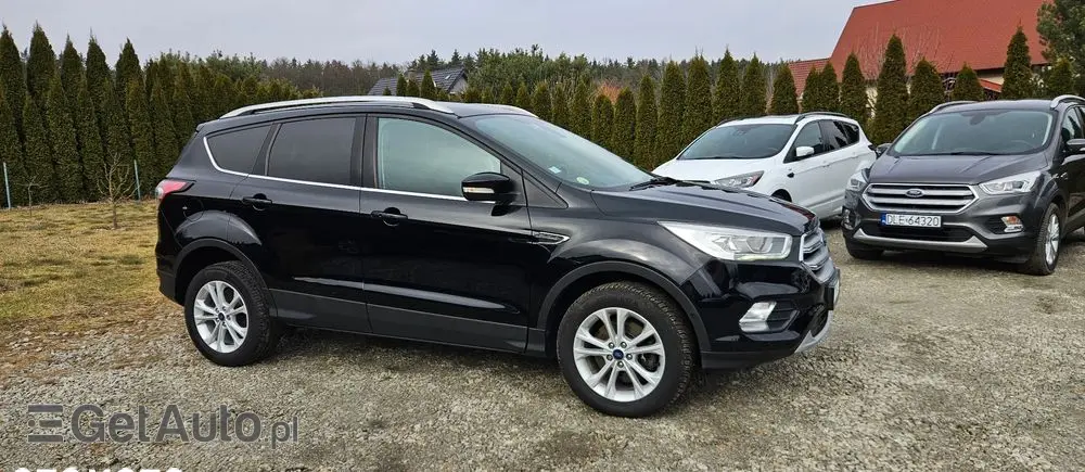 FORD Kuga 2.0 TDCi 4x2 Titanium