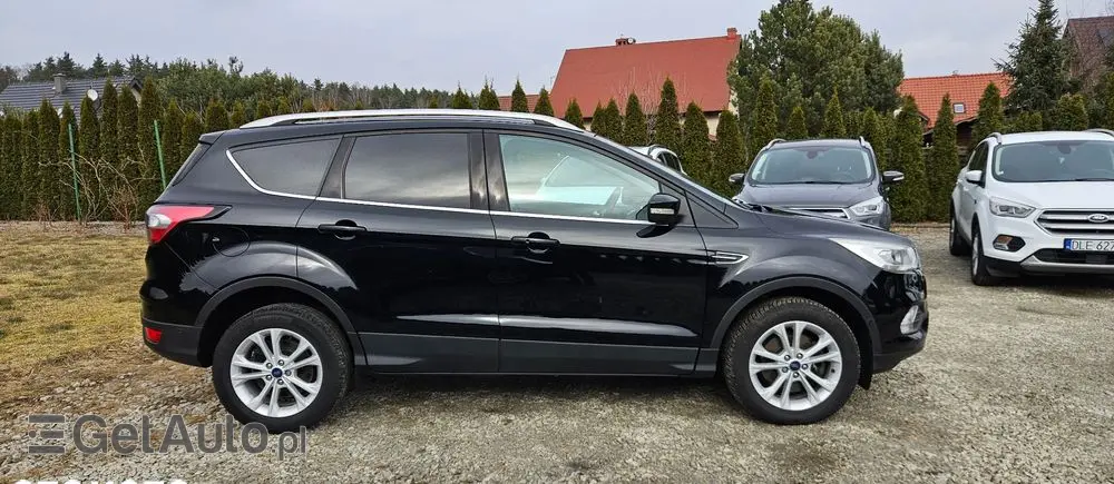 FORD Kuga 2.0 TDCi 4x2 Titanium