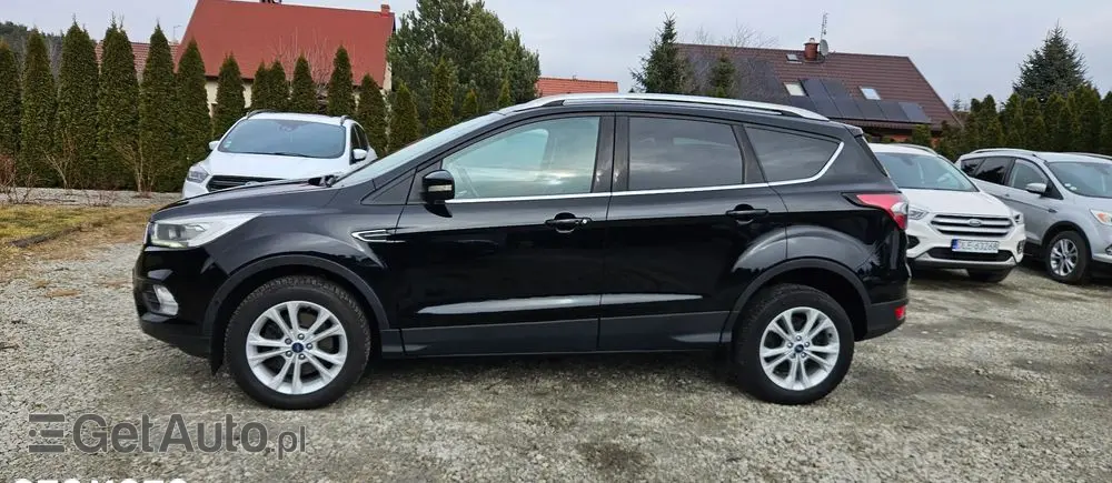 FORD Kuga 2.0 TDCi 4x2 Titanium