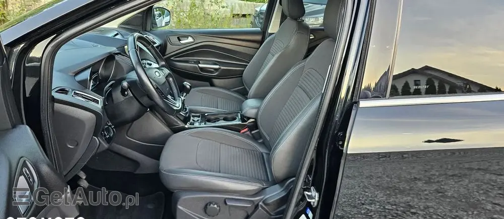 FORD Kuga 2.0 TDCi 4x2 Titanium