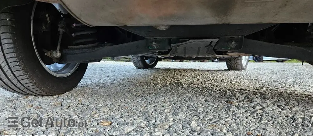 FORD Kuga 2.0 TDCi 4x2 Titanium