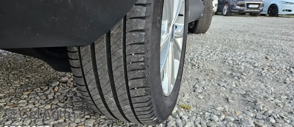 FORD Kuga 2.0 TDCi 4x2 Titanium