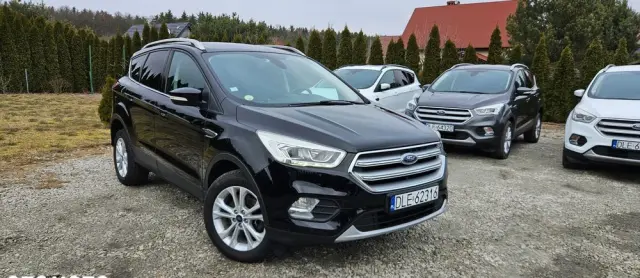 FORD Kuga 2.0 TDCi 4x2 Titanium