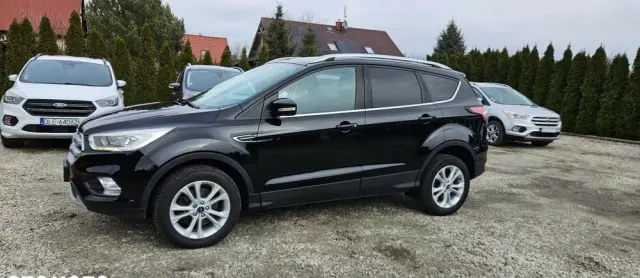 FORD Kuga 2.0 TDCi 4x2 Titanium