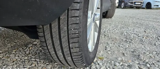 FORD Kuga 2.0 TDCi 4x2 Titanium