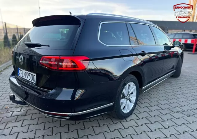 VOLKSWAGEN Passat Variant 2.0 TDI SCR DSG R-Line