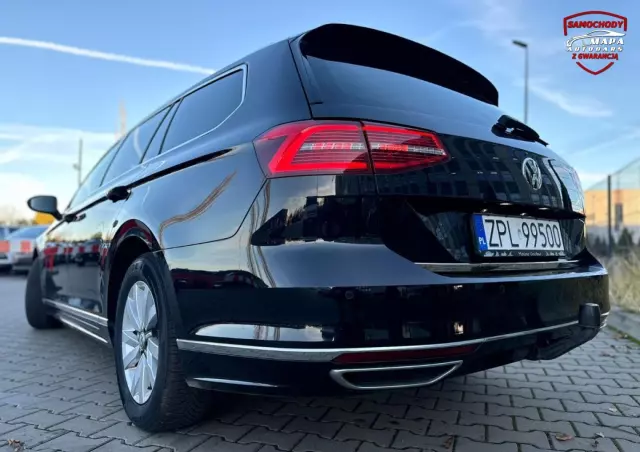 VOLKSWAGEN Passat Variant 2.0 TDI SCR DSG R-Line
