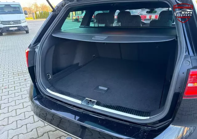 VOLKSWAGEN Passat Variant 2.0 TDI SCR DSG R-Line