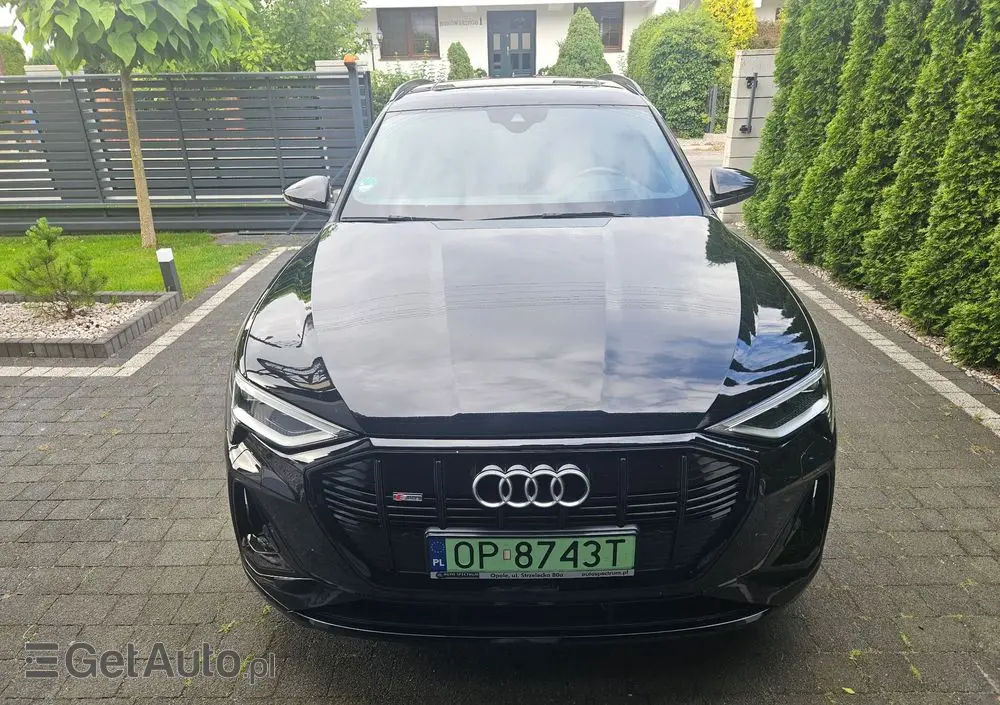 AUDI E-tron 50 quattro S line
