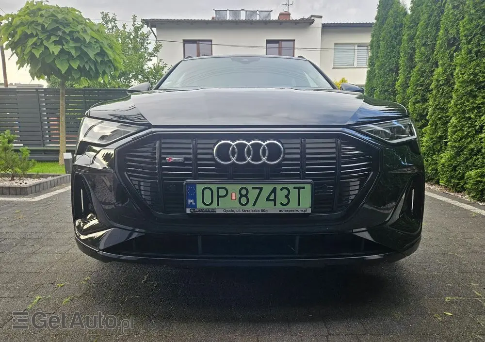 AUDI E-tron 50 quattro S line