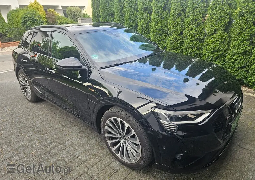 AUDI E-tron 50 quattro S line
