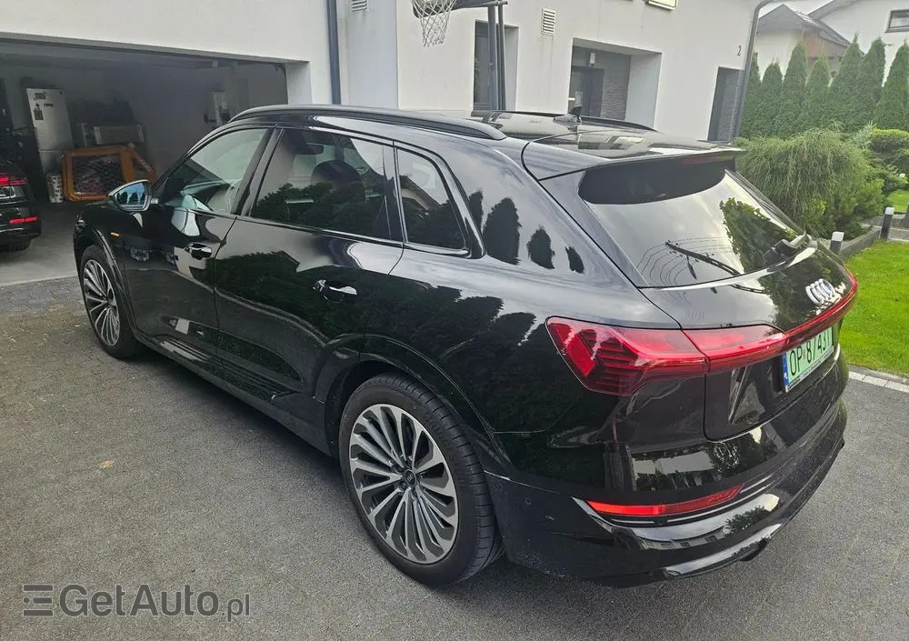 AUDI E-tron 50 quattro S line