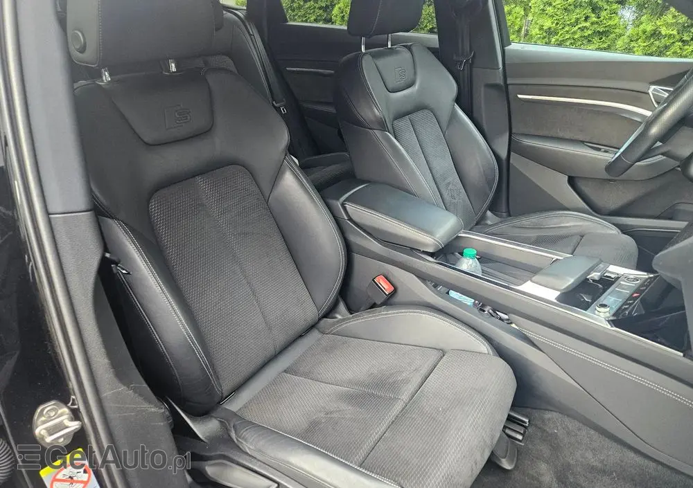 AUDI E-tron 50 quattro S line