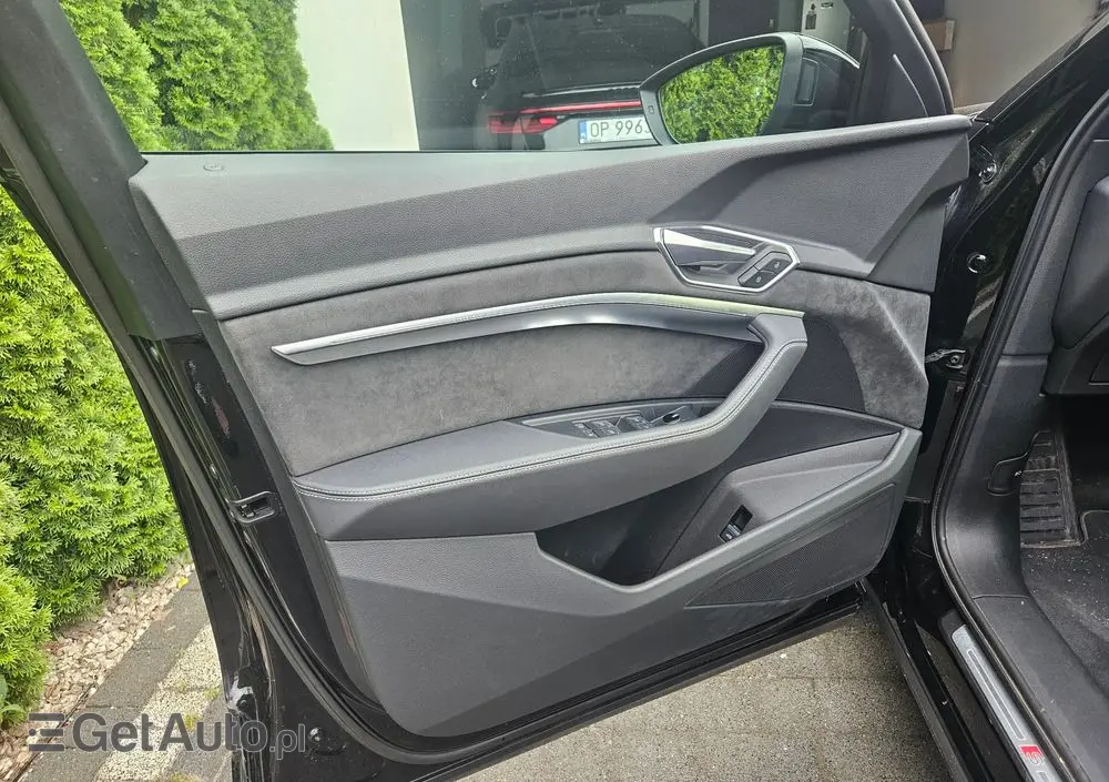 AUDI E-tron 50 quattro S line