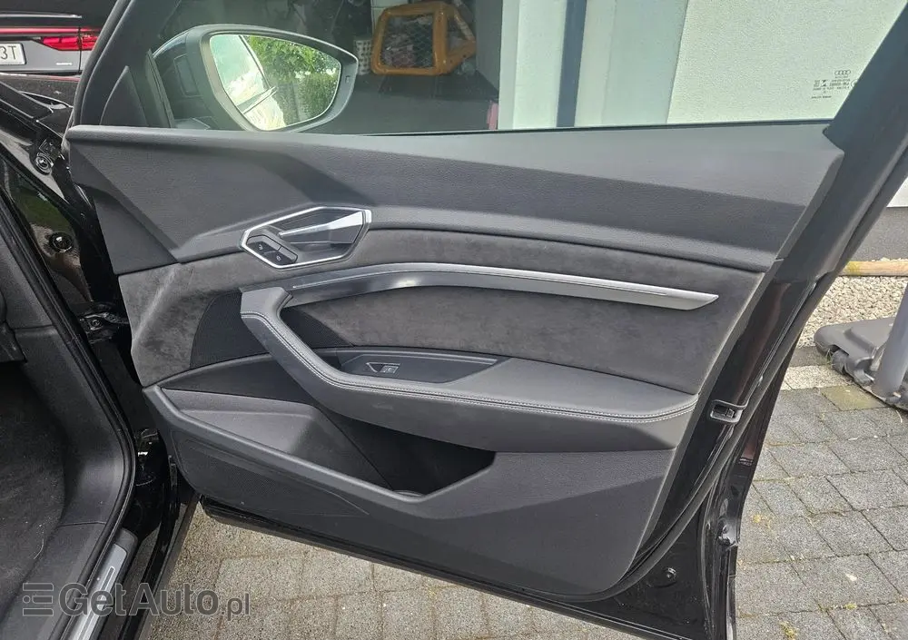 AUDI E-tron 50 quattro S line
