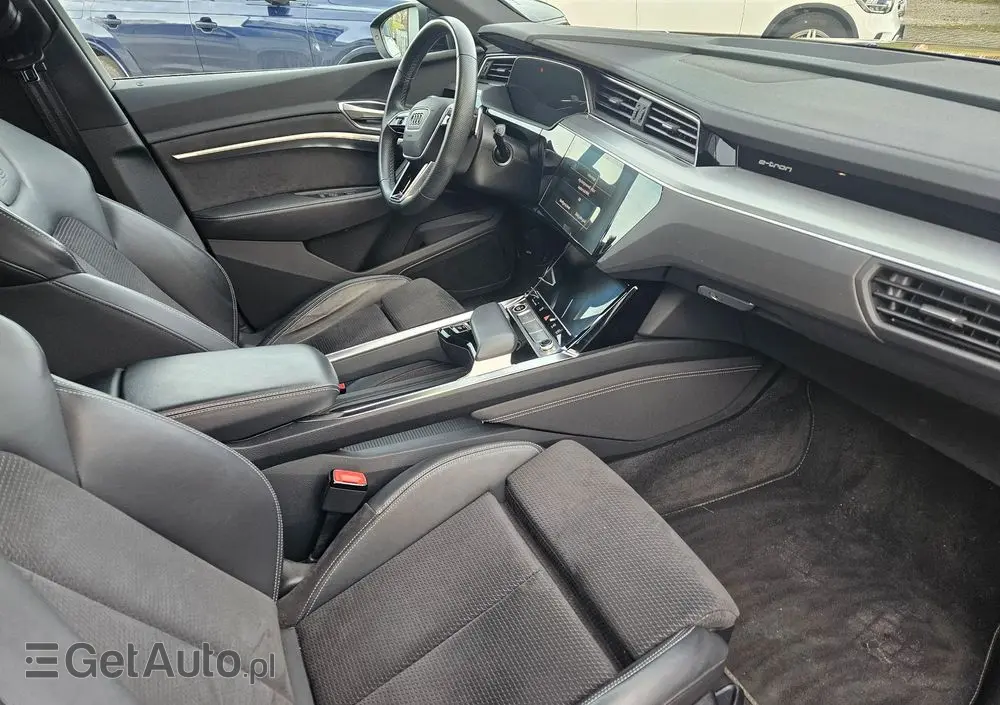 AUDI E-tron 50 quattro S line