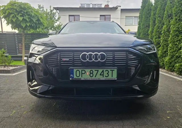 AUDI E-tron 50 quattro S line