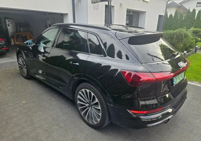 AUDI E-tron 50 quattro S line