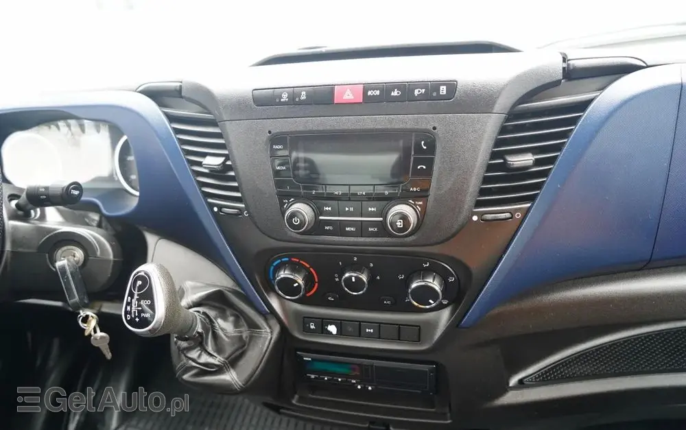 IVECO DAILY 70-180 / WYWROTKA TYLNOZSYPOWA 2,8 M / DMC: 7,0 T / BLOKADA MOSTU /  BLIŹNIAK / HI-MATIC / 