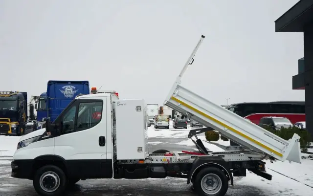 IVECO DAILY 70-180 / WYWROTKA TYLNOZSYPOWA 2,8 M / DMC: 7,0 T / BLOKADA MOSTU /  BLIŹNIAK / HI-MATIC / 