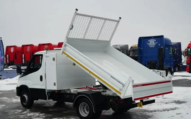 IVECO DAILY 70-180 / WYWROTKA TYLNOZSYPOWA 2,8 M / DMC: 7,0 T / BLOKADA MOSTU /  BLIŹNIAK / HI-MATIC / 