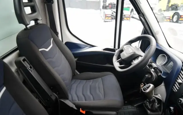 IVECO DAILY 70-180 / WYWROTKA TYLNOZSYPOWA 2,8 M / DMC: 7,0 T / BLOKADA MOSTU /  BLIŹNIAK / HI-MATIC / 