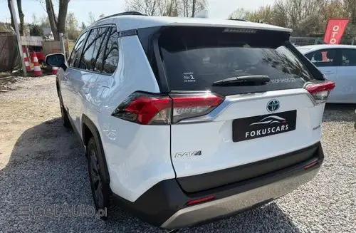 TOYOTA Rav 4 