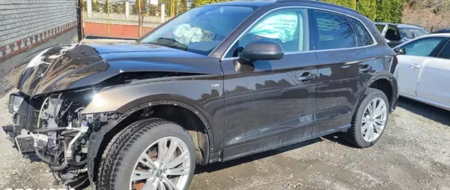 AUDI Q5 35 TDI Quattro Sport S tronic