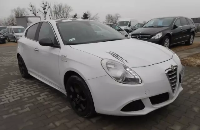 ALFA ROMEO Giulietta 