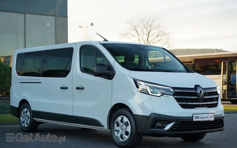 RENAULT TRAFIC III / BUS / 9 MIEJSC / PIERWSZY WŁAŚCICIEL / POLSKI SALON / 2022 ROK / 