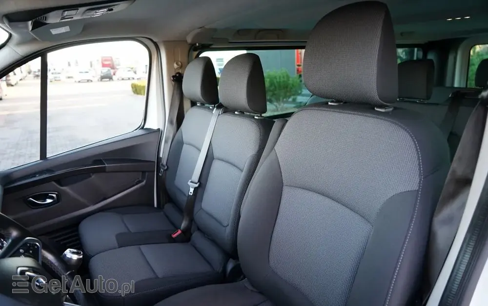 RENAULT TRAFIC III / BUS / 9 MIEJSC / PIERWSZY WŁAŚCICIEL / POLSKI SALON / 2022 ROK / 