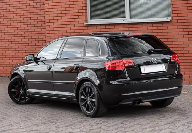 AUDI A3 Sportback 