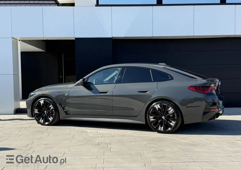 BMW Seria 4 420d xDrive Sport-Aut M Sport